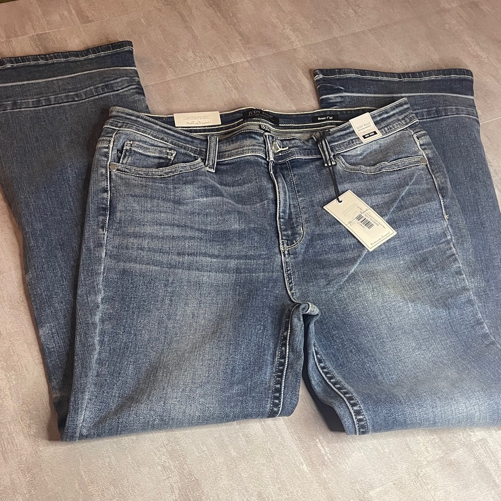 Judy Blue- Classic Blue Denim -mid rise- Boot cut jeans- size 15